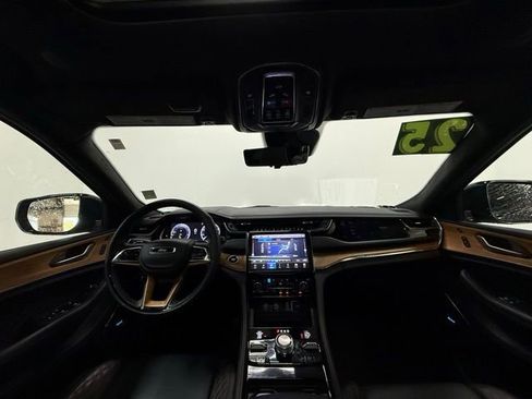 Certified 2025 Jeep Grand Cherokee L Summit AWD/4WD image 14
