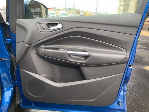 Used 2017 Ford Escape SE w/ Equipment Group 201A image 20