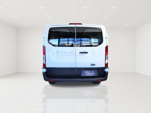 Certified 2025 Ford Transit 250 Low Roof w/ Exterior Upgrade Package RWD image 5