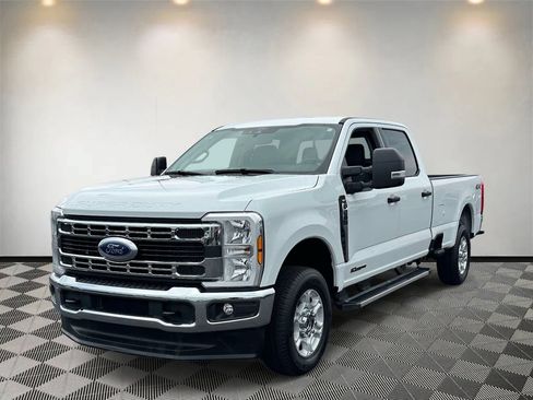 Used 2025 Ford F250 XLT AWD/4WD image 6