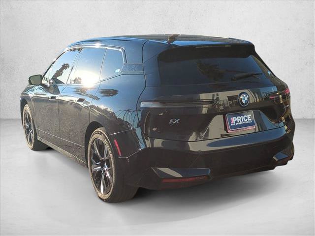 Used 2024 BMW iX xDrive50 w/ Sport Package AWD/4WD image 8