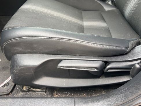 Used 2023 Honda Civic Sport image 10