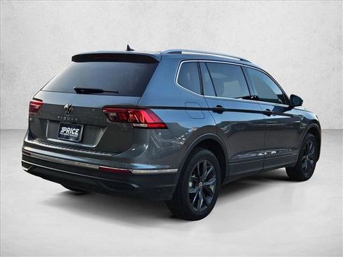 Used 2023 Volkswagen Tiguan SE image 5