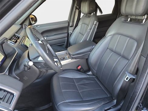 Used 2020 Land Rover Range Rover Sport HSE image 18