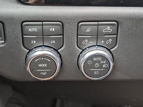 New 2026 GMC Sierra 1500 Elevation w/ Elevation Premium Package image 24