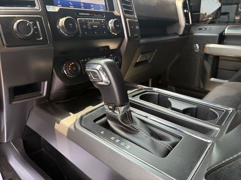 Used 2020 Ford F150 XLT w/ Equipment Group 302A Luxury AWD/4WD image 12