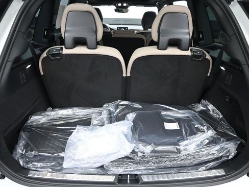 New 2026 Volvo XC90 B6 Plus w/ Protection Package Premier AWD/4WD image 19