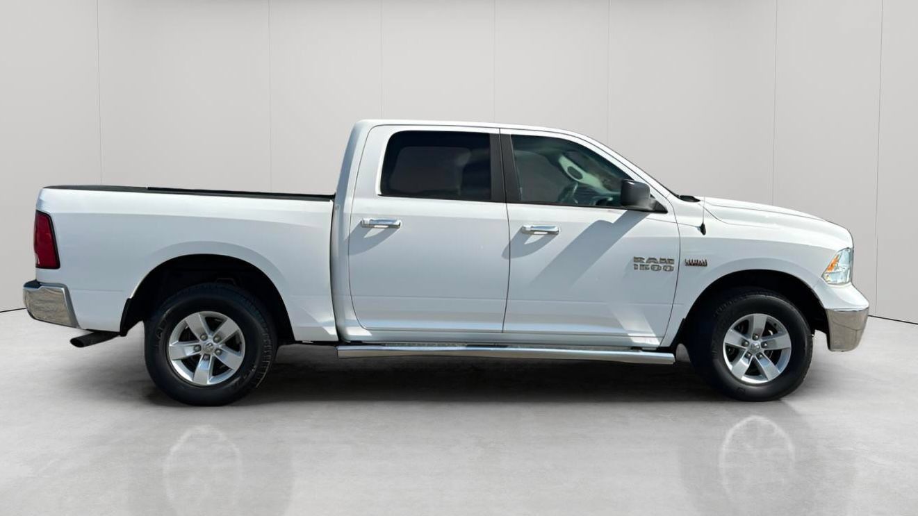 Used 2018 RAM 1500 Classic SLT AWD/4WD image 4