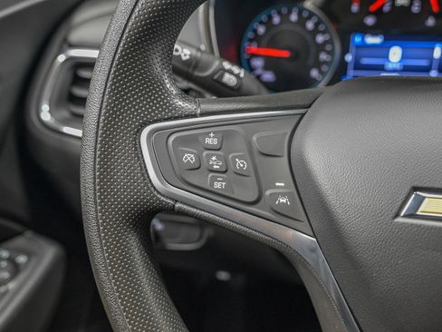 Used 2023 Chevrolet Equinox LT image 19