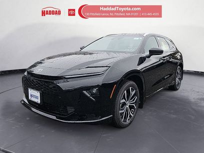 New 2025 Toyota Crown Signia