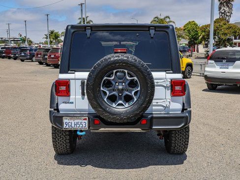 Used 2023 Jeep Wrangler Unlimited Rubicon 4xe AWD/4WD image 5