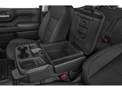 Used 2024 GMC Sierra 1500 AT4 w/ Technology Package AWD/4WD image 9