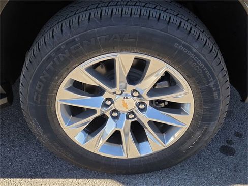 New 2026 Chevrolet Suburban Premier w/ Sun And Tow Package image 5