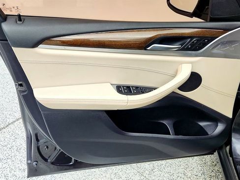 Used 2019 BMW X3 sDrive30i image 11