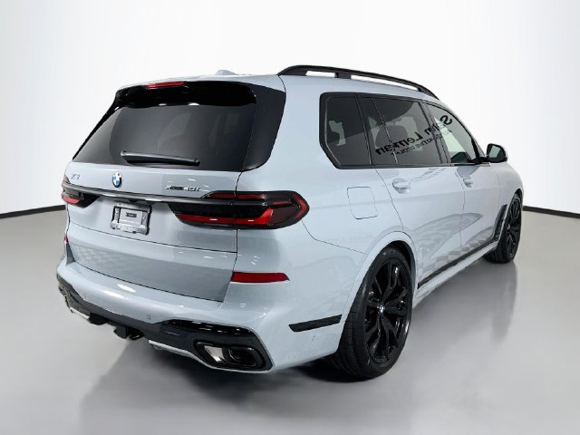 Used 2027 BMW X7 xDrive40i w/ M Sport Package AWD/4WD image 7