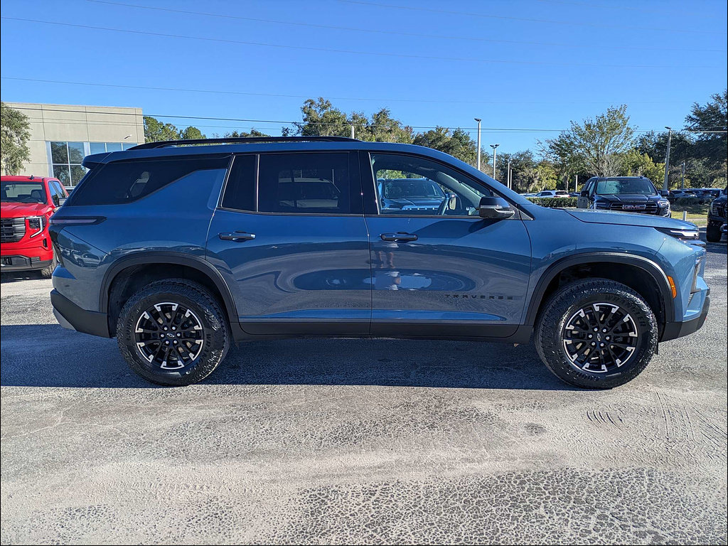 Used 2024 Chevrolet Traverse Z71 AWD/4WD image 4