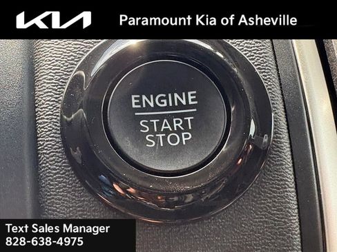 Used 2025 Ford Expedition Max Active RWD image 15
