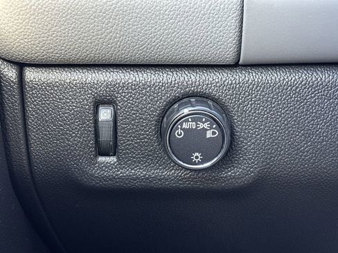 Used 2016 Chevrolet Colorado W/T w/ WT Convenience Package image 24