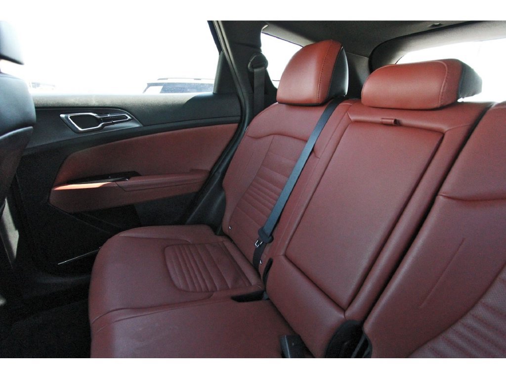 Used 2024 Kia Sportage SX FWD image 12