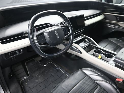 Used 2024 Lincoln Nautilus Reserve image 13