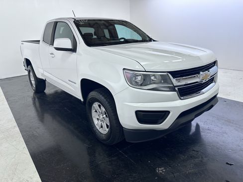 Used 2017 Chevrolet Colorado W/T w/ WT Convenience Package AWD/4WD image 5