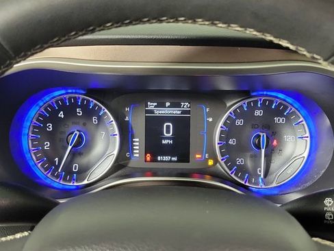 Used 2023 Chrysler Voyager LX FWD image 27
