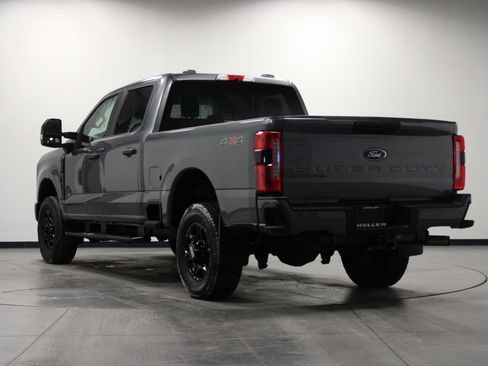 Used 2024 Ford F250 XL w/ STX Appearance Package image 6