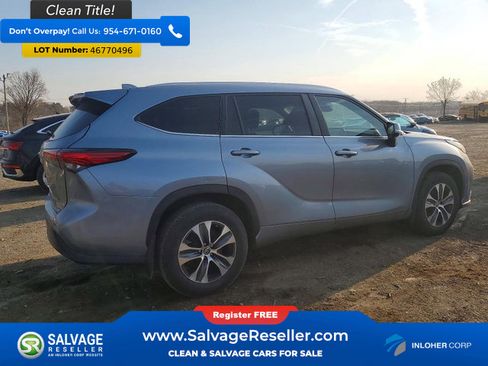 Used 2023 Toyota Highlander XLE image 4