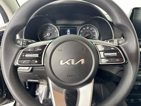 Used 2024 Kia Forte LXS image 16