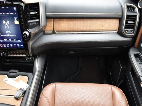 Used 2020 RAM 3500 Limited image 37