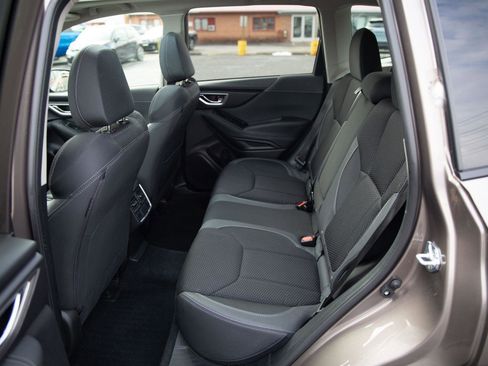 Used 2024 Subaru Forester Premium image 23