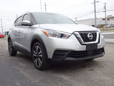 Used 2020 Nissan Kicks SV image 6