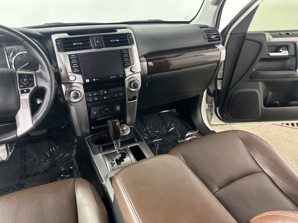 Used 2022 Toyota 4Runner Limited AWD/4WD image 22