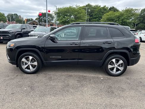 Used 2022 Jeep Cherokee Limited AWD/4WD image 4
