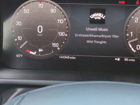 Used 2023 Land Rover Defender 110 V8 image 22