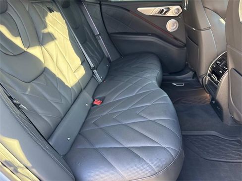 Used 2023 BMW XM w/ M Driver's Package image 11