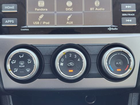 Used 2017 Subaru Crosstrek 2.0i Premium image 20