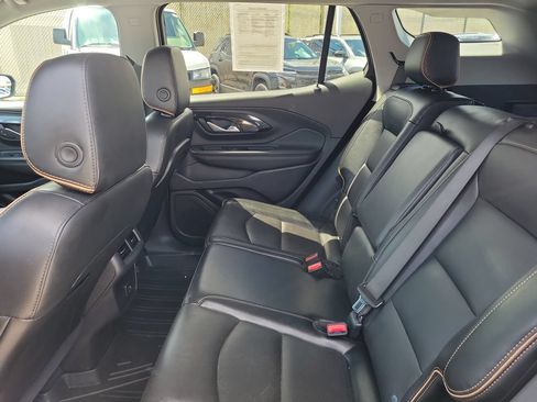 Certified 2023 GMC Terrain AT4 AWD/4WD image 10
