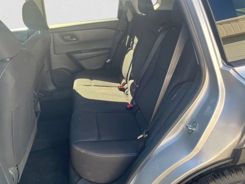 Used 2024 Nissan Rogue S AWD/4WD image 13