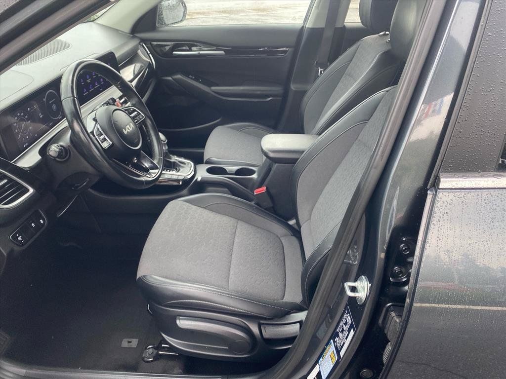 Certified 2024 Kia Seltos S AWD/4WD image 10