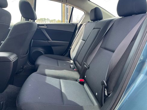 Used 2011 MAZDA MAZDA3 i Touring FWD image 21