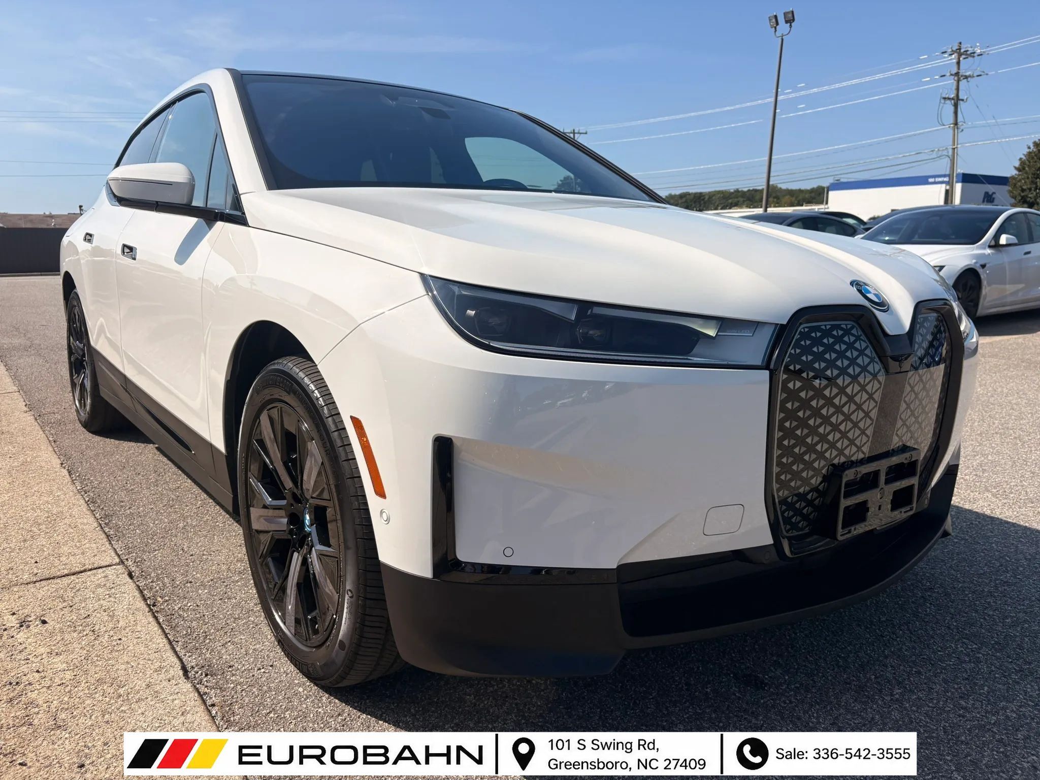Used 2024 BMW iX xDrive50 AWD/4WD image 27