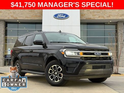 Used 2024 Ford Expedition XLT image 1