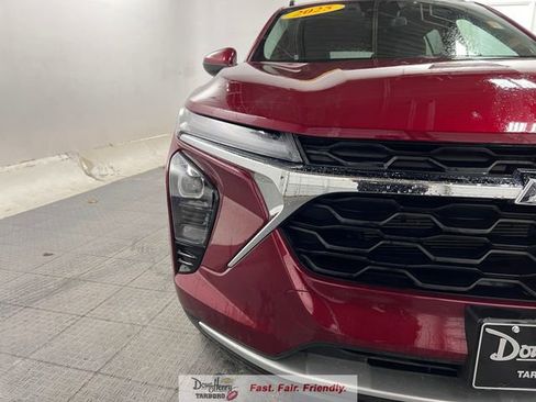 Used 2025 Chevrolet Trax LT image 10