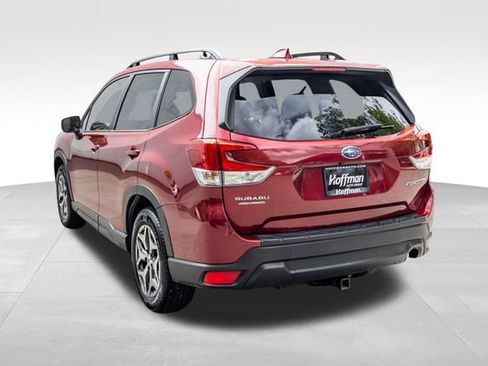 Used 2022 Subaru Forester Premium AWD/4WD image 9