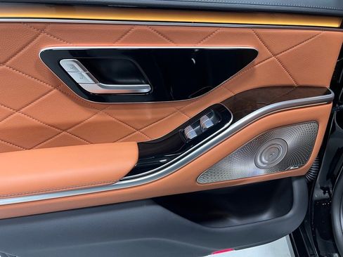 Used 2025 Mercedes-Benz S 580 4MATIC Sedan image 24