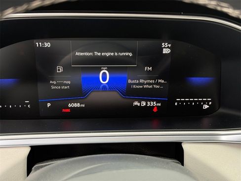 New 2025 Volkswagen Taos SE image 14