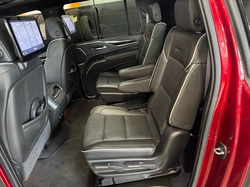 Used 2021 Cadillac Escalade ESV Sport w/ LPO, Illumination Package image 14