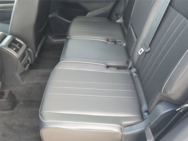 Used 2024 Volkswagen Tiguan S AWD/4WD image 13