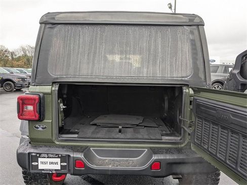 Used 2021 Jeep Wrangler Unlimited Rubicon w/ Xtreme Recon 35" Tire Package image 25